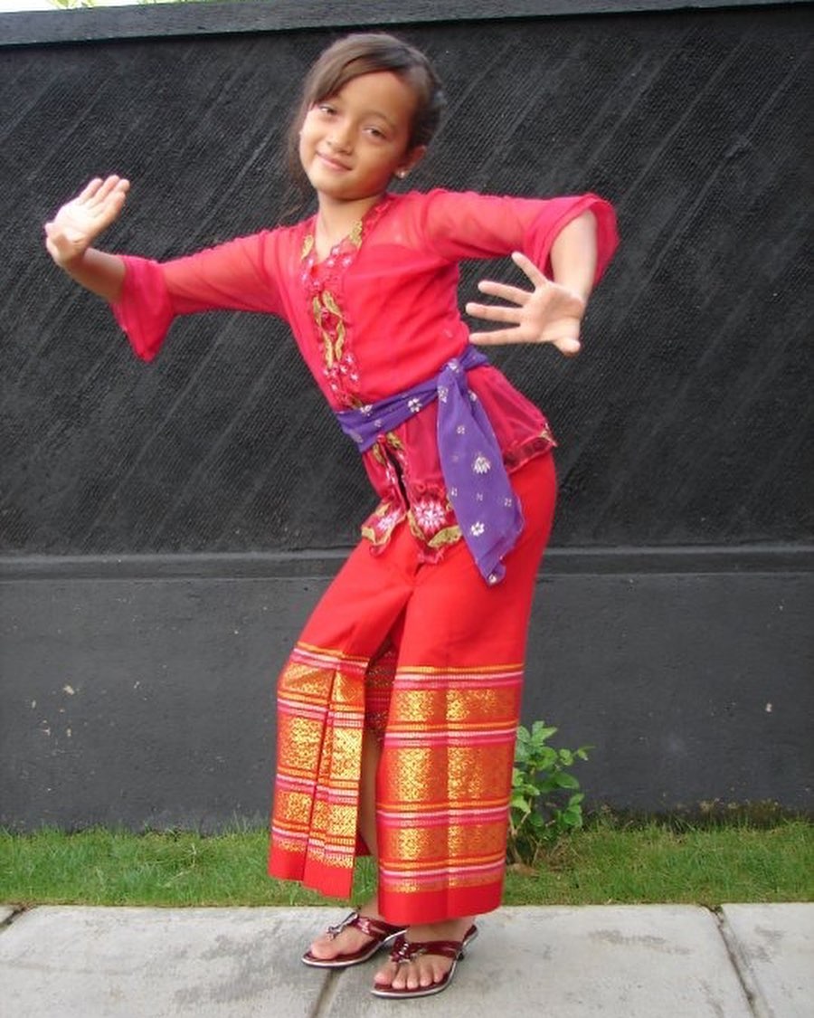 9 Potret masa kecil Megan Domani, pernah jadi anggota cheerleader