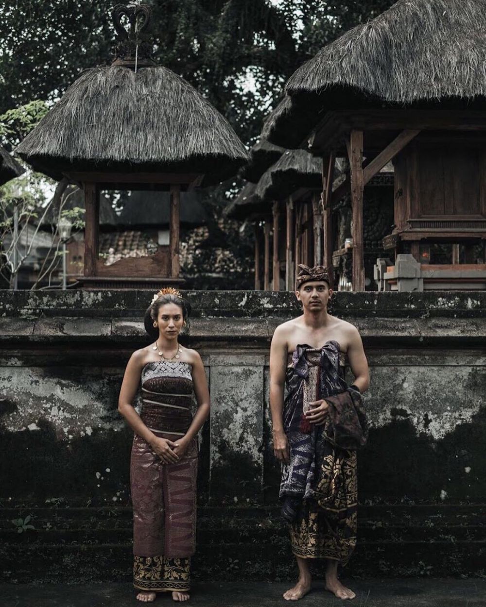 Selain Jessica Iskandar, 7 seleb ini prewedding usung adat Bali