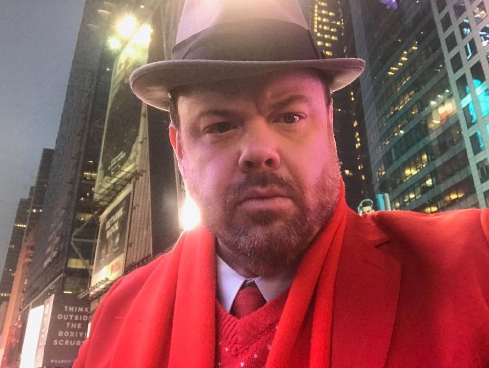 Ingat Buzz kakak Kevin di film Home Alone? Ini 9 potret terbarunya