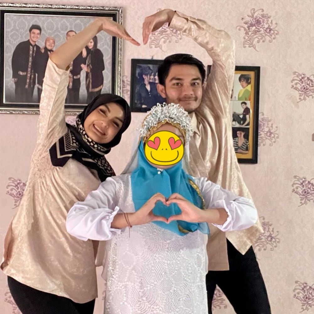 Potret 6 pemain sinetron GGS saat momong anak, gayanya natural