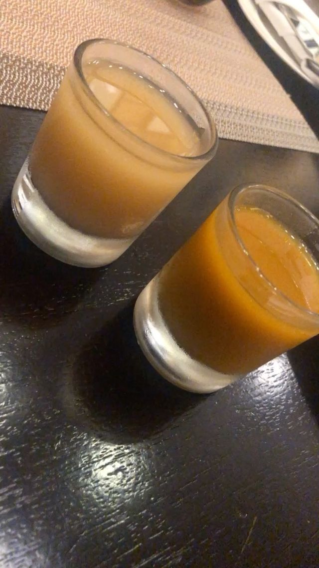 5 Makanan dan minuman ini bikin Ayu Azhari bugar di usia 51 tahun