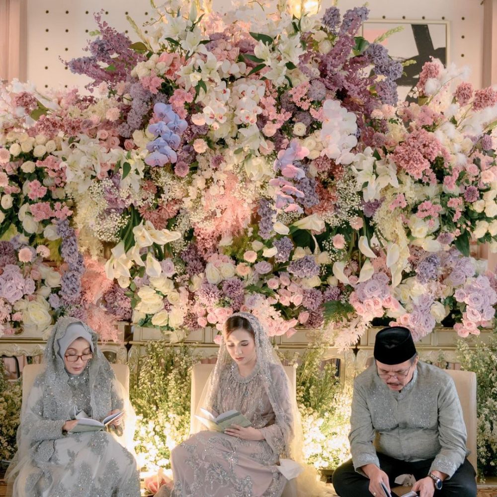 7 Momen khidmat pengajian Ashilla Zee eks Blink jelang pernikahan