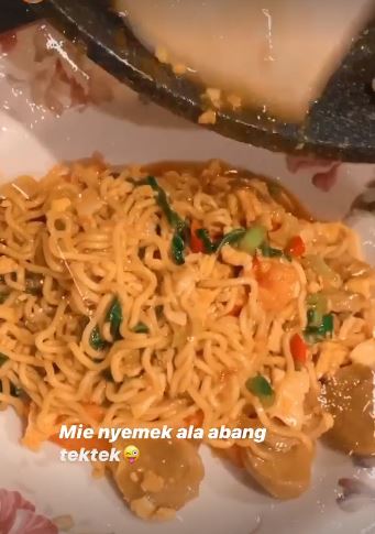 7 Masakan rumahan Natasha Dewanti buat keluarga, simpel dan lezat