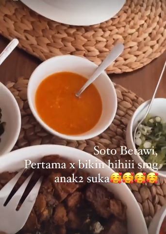7 Masakan rumahan Natasha Dewanti buat keluarga, simpel dan lezat