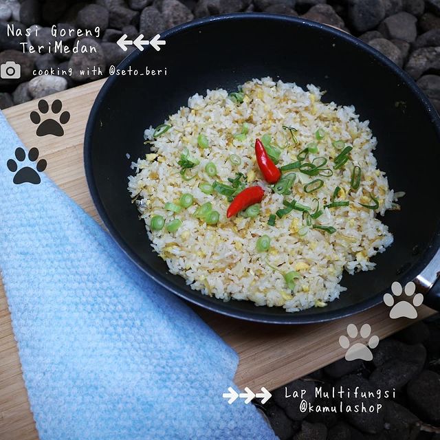 11 Resep kreasi nasi goreng teri, gurih dan bikin nagih