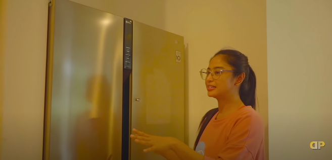 9 Potret dapur Dewi Perssik di rumah baru, luas dan elegan