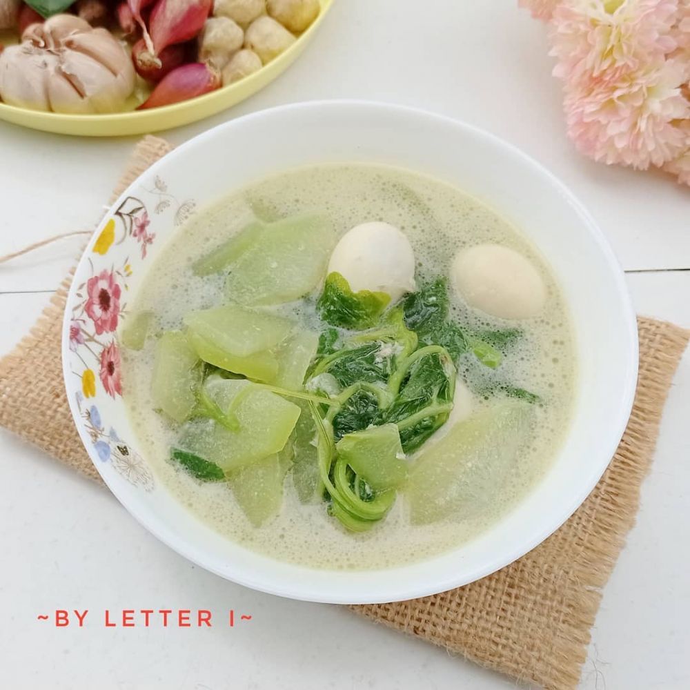 9 Resep kreasi sayur bayam kuah santan, enak, sederhana, dan gurih