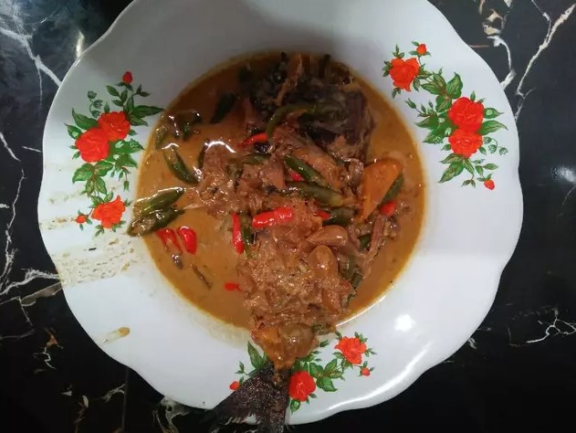 11 Resep semur ikan, bumbunya meresap bikin rasa semakin istimewa