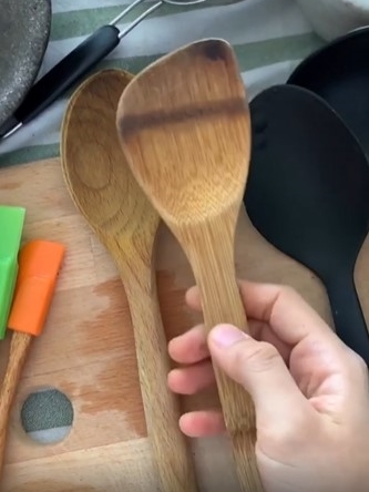 7 Alat dapur Sarah Diorita istri Eross Candra, bikin masak kian mudah