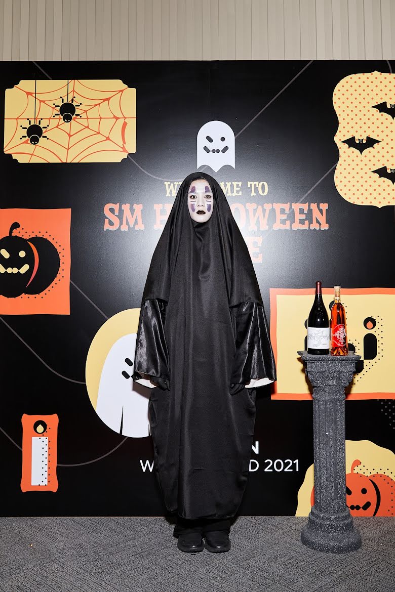 Gagal seram, 9 gaya idol K-Pop di pesta Halloween bikin ngakak
