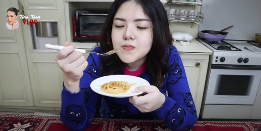 Simpel dan kekinian, ini 7 kreasi masakan rumahan ala Tina Toon