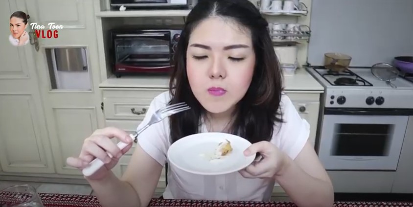 Simpel dan kekinian, ini 7 kreasi masakan rumahan ala Tina Toon