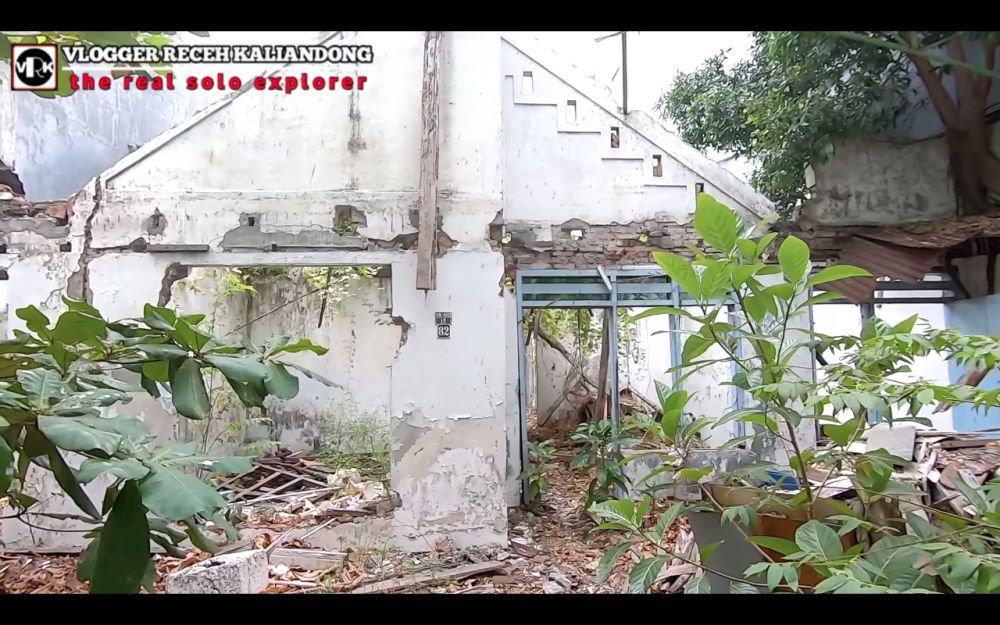 11 Penampakan rumah bekas pembunuhan, pelaku tulis pesan di dinding