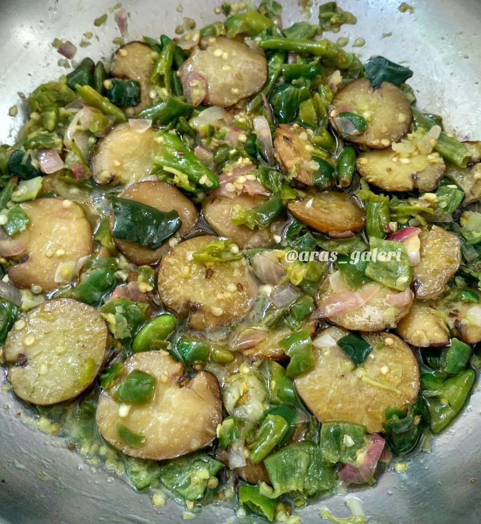 11 Resep kreasi jengkol cabai hijau, lezat, antibau, dan bikin nagih