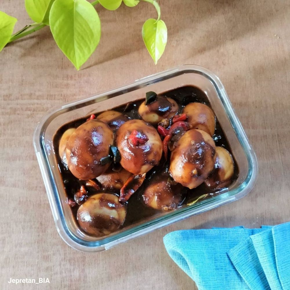 9 Resep kreasi telur bumbu petis, praktis, gurih, dan bikin nagih