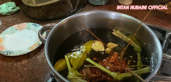 5 Cara masak lobster ala Intan Nuraini, bikin gurih dan empuk