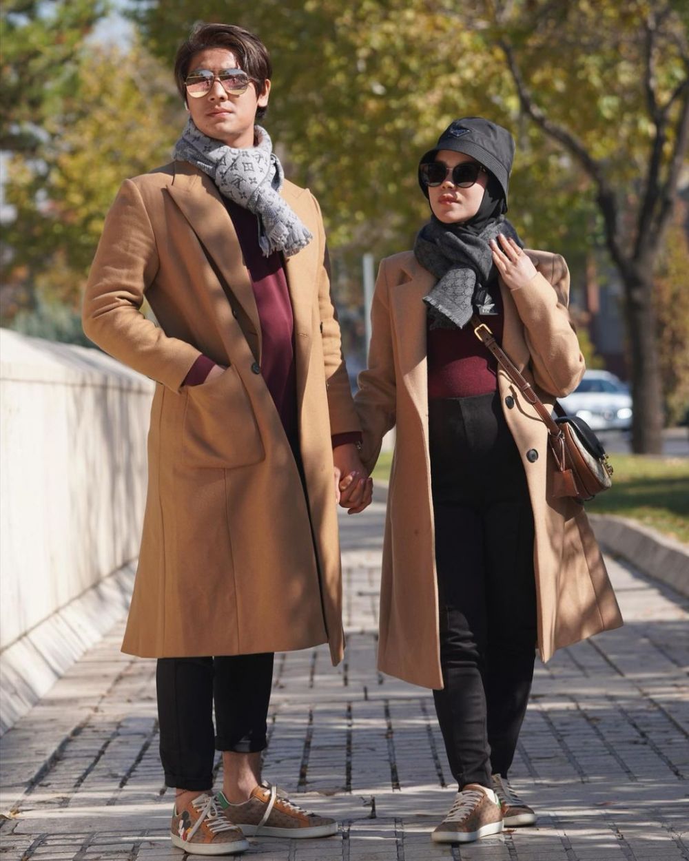 7 Gaya baby bump Lesty Kejora di Turki, stylish kenakan long coat