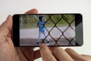 Magic Eraser Google Pixel 6 bisa dipakai di HP Android 12? Ini caranya