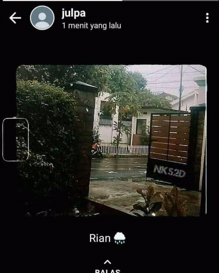 9 Status lucu tentang hujan bikin kaum rebahan ngakak