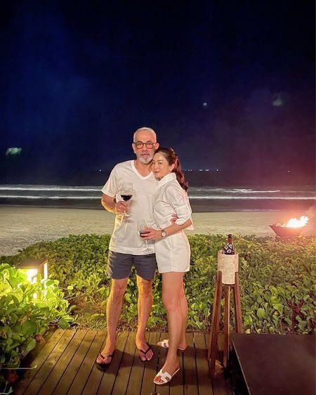 5 Momen Bunga Zainal dan suami rayakan anniversary ke 7 tahun di Bali