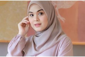 Bukti jago masak, intip 7 kreasi kue buatan Vebby Palwinta