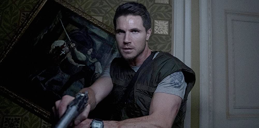 Jadi agen rahasia, ini 9 fakta menarik Chris Redfield di Resident Evil