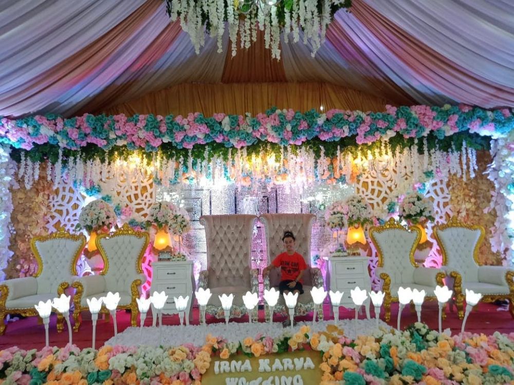 Tak hanya megah, ini dekorasi pernikahan 6 seleb jebolan D'Academy