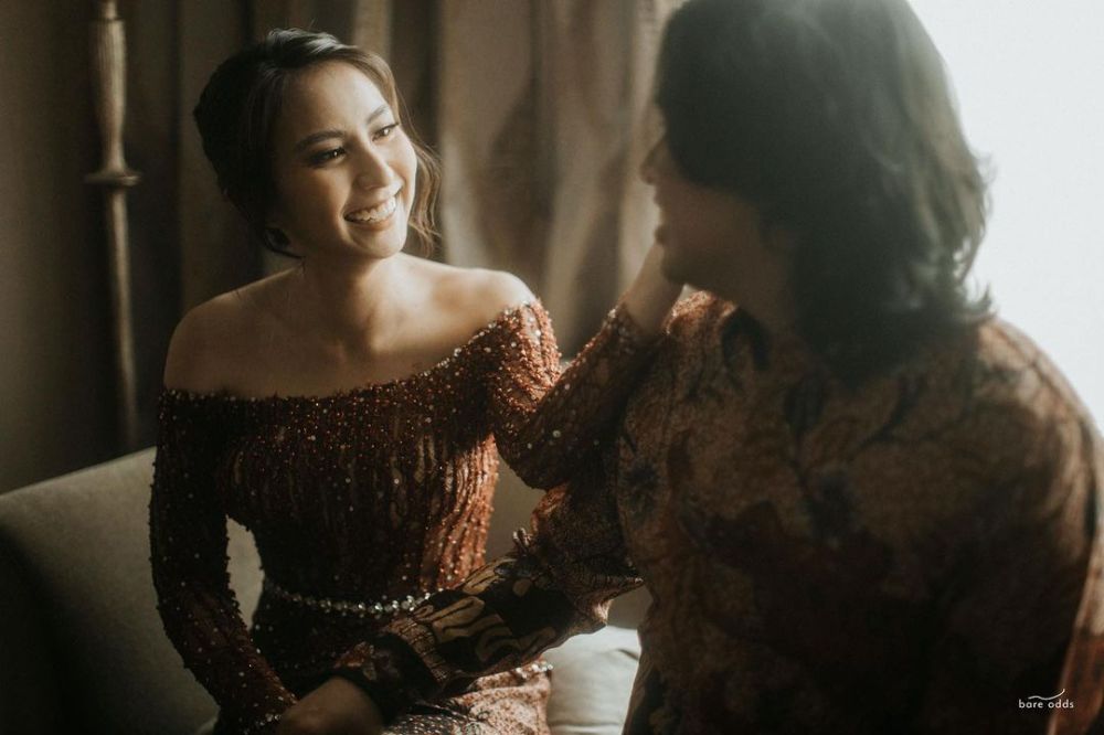 Bertepatan ultah, ini 7 momen tunangan Joshua Suherman dan Clairine