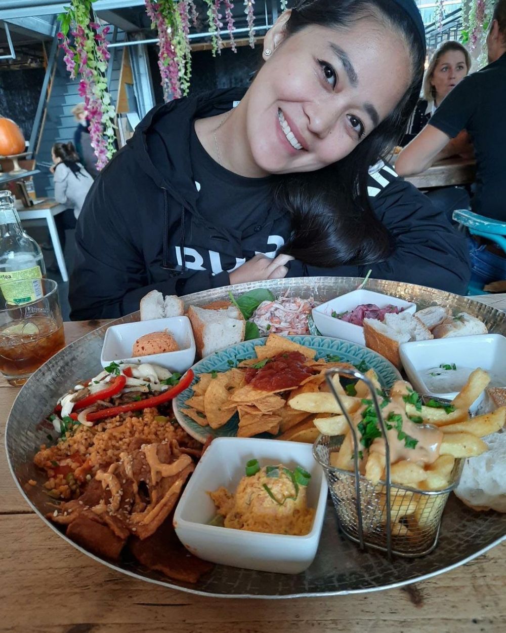 Perut rata dan berat badan turun, ini 5 pola makan Gracia Indri