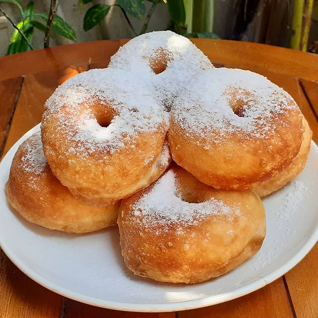 15 Cara membuat donat manual tanpa mixer, empuk, dan antigagal