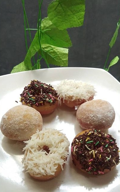 15 Cara membuat donat manual tanpa mixer, empuk, dan antigagal