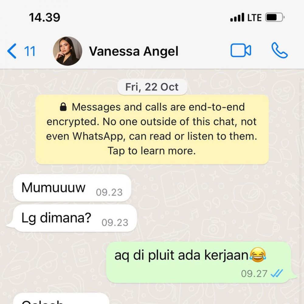 Unggah kenangan bersama Vanessa Angel, ini doa Ussy Sulistyawati