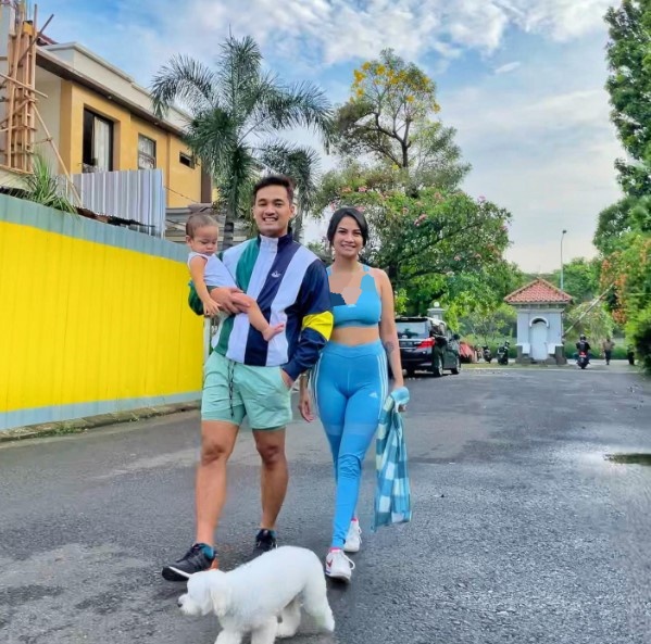 9 Potret kenangan manis Vannesa Angel dan suami Bibi Ardiansyah