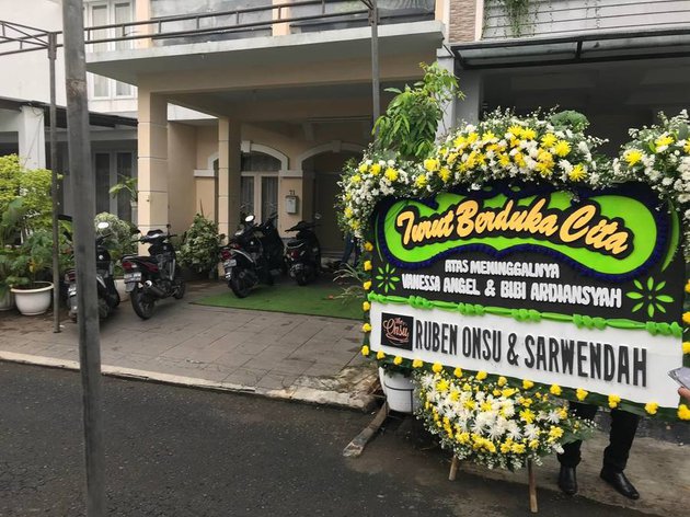 9 Potret suasana rumah duka Vanessa Angel dan Bibi Ardiansyah