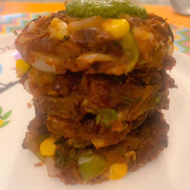 Biasa jadi camilan, ini 9 hidangan 'bakwan' khas berbagai negara