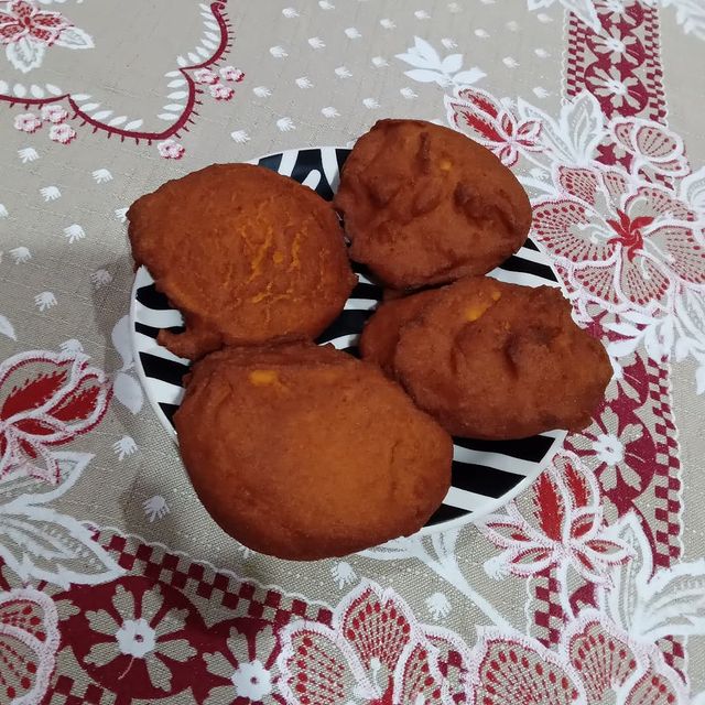 Biasa jadi camilan, ini 9 hidangan 'bakwan' khas berbagai negara