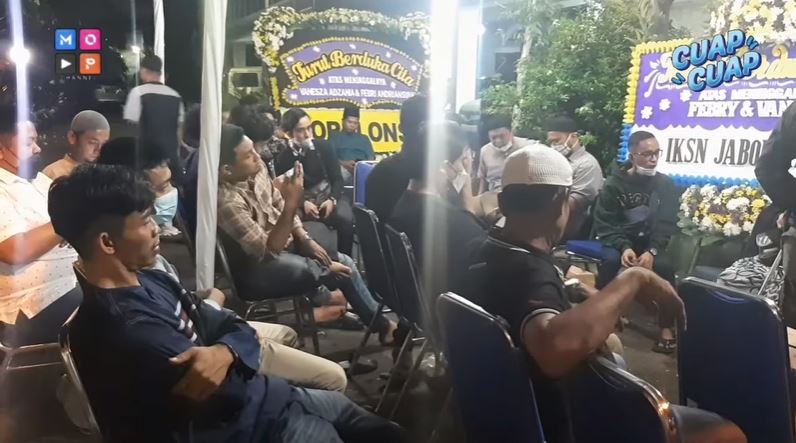 Momen tahlilan mendiang Vanessa Angel dan suami, digelar 3 hari