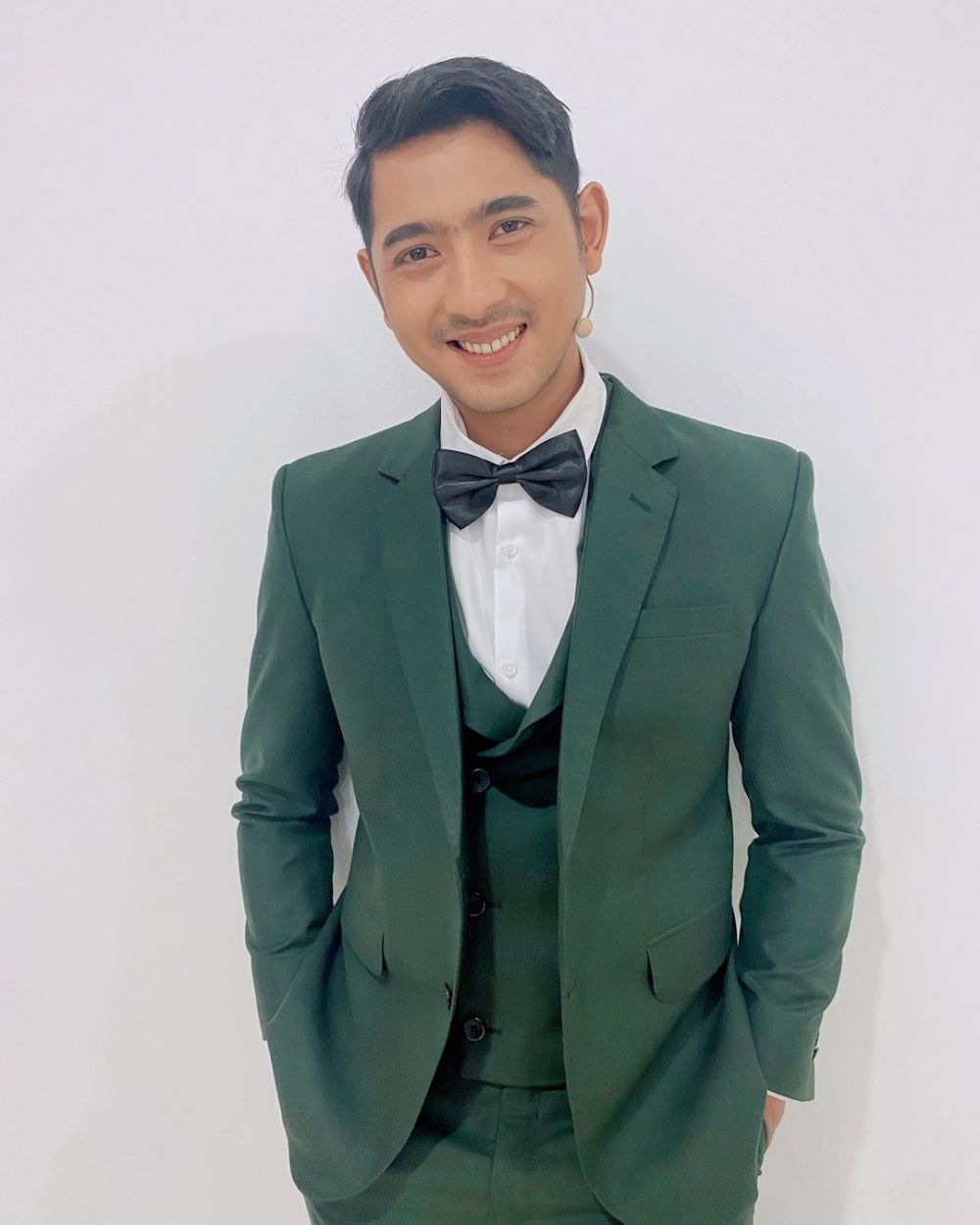 Tampil serasi, 9 momen Amanda Manopo dan Arya Saloka hadiri ultah TV