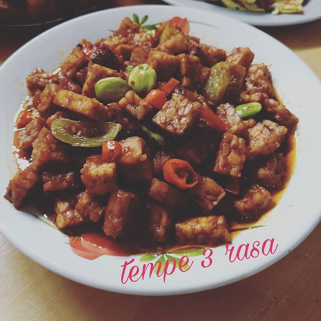 11 Cara membuat tempe kecap pedas, bumbunya meresap sempurna