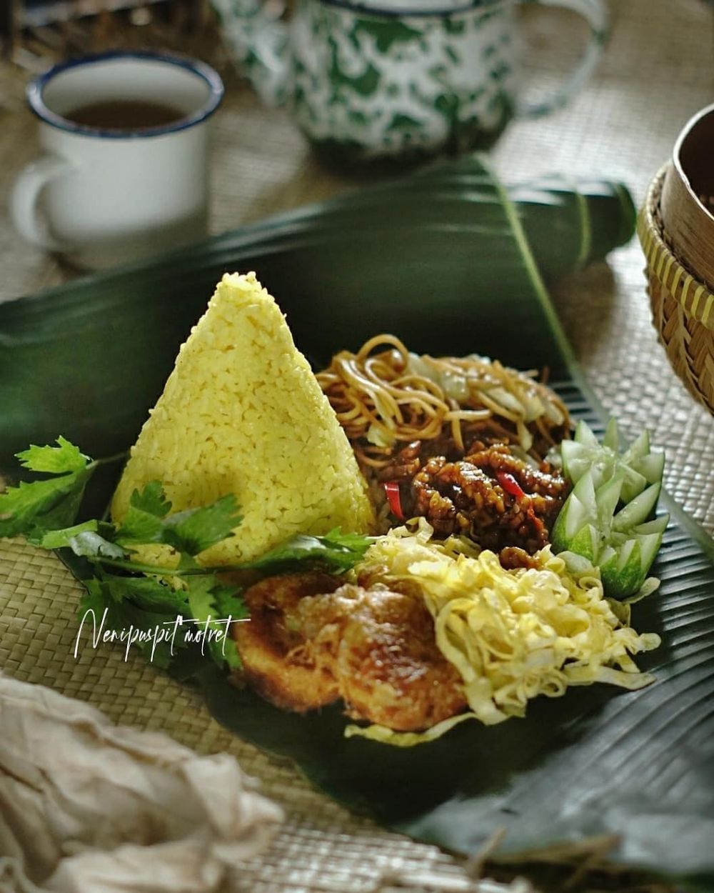 11 Cara membuat nasi kuning ini nggak pakai ribet