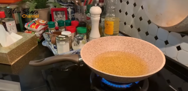 Kulit nggak mudah sobek, ini 5 cara membuat martabak ala Yuni Shara