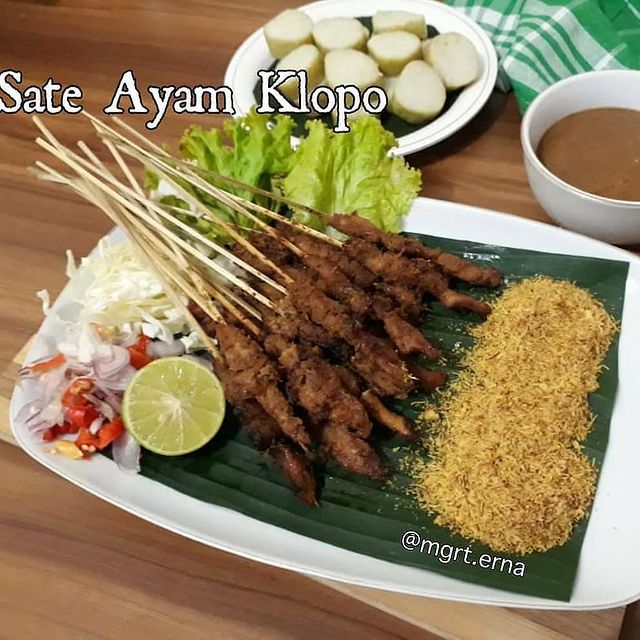 11 Cara membuat sate ayam berbagai bumbu, cocok jadi menu hajatan