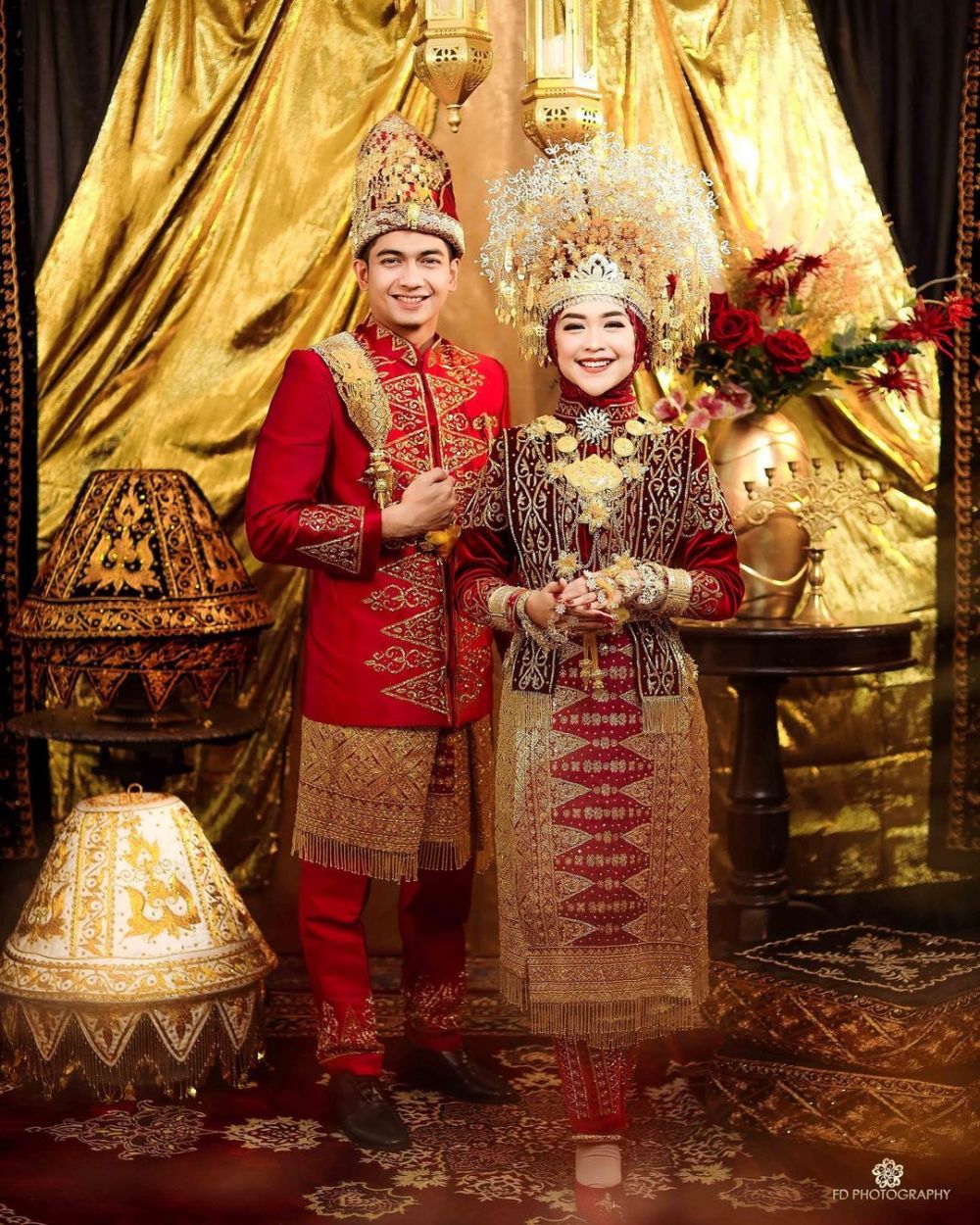 Pakai baju adat Aceh, ini 7 potret prewedding terbaru Ria Ricis 
