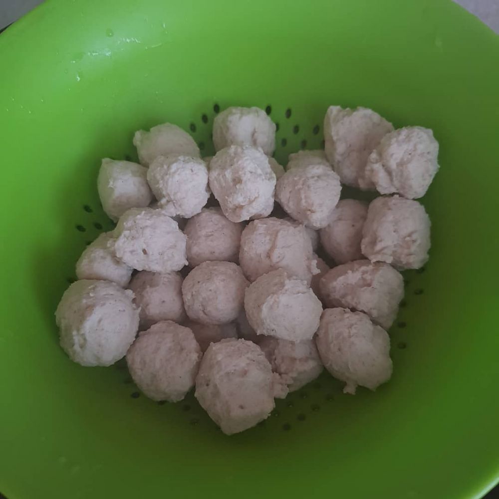 11 Cara membuat bakso ayam tanpa tepung, nikmat dan istimewa
