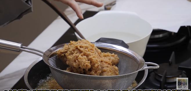 5 Trik Shireen Sungkar bikin ayam krispi ala restoran cepat saji