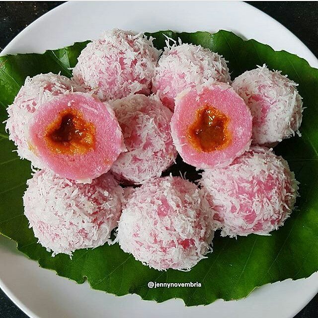 11 Cara membuat klepon ubi manis dan lumer di mulut