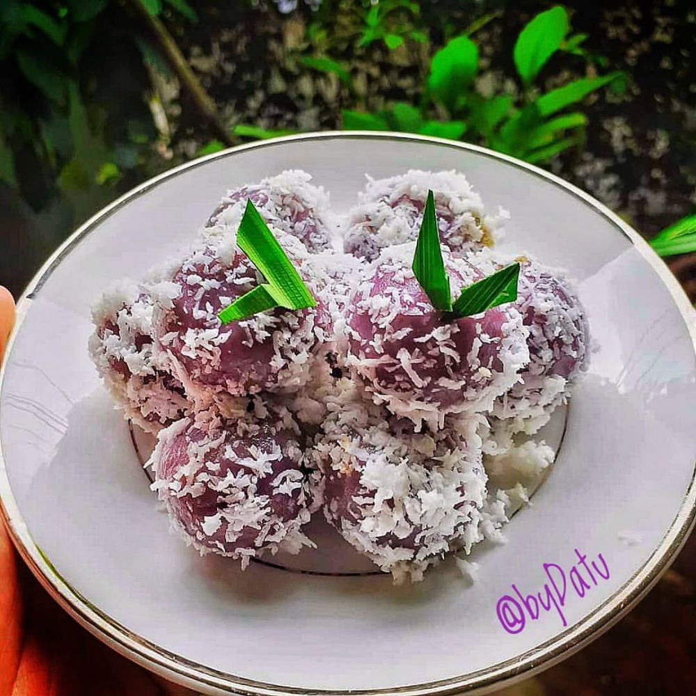 11 Cara membuat klepon ubi manis dan lumer di mulut