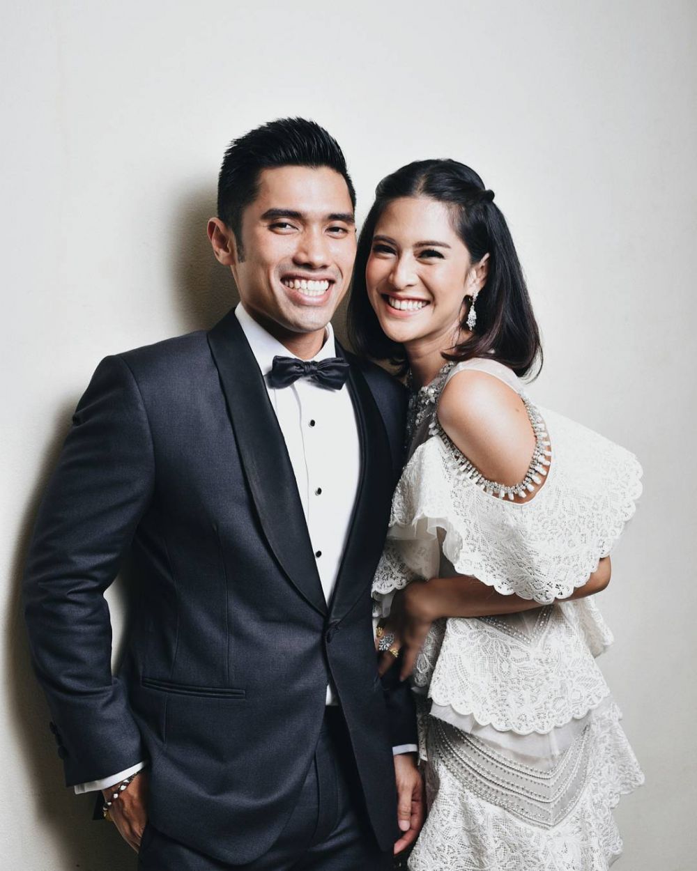 7 Gaya Dian Sastro hadir di ajang FFI dari tahun ke tahun, elegan abis