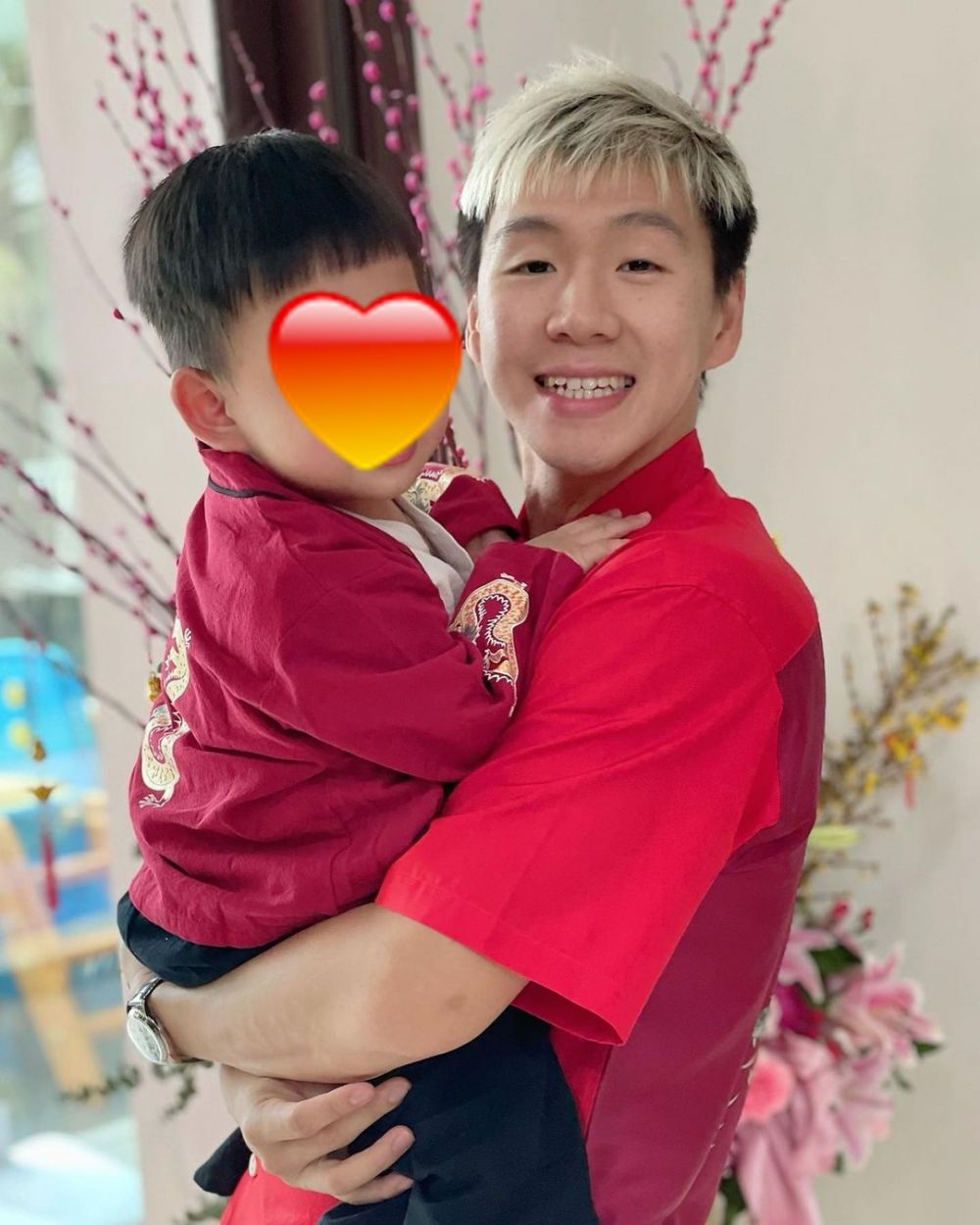 Sempatkan waktu di sela kompetisi, 9 momen Marcus Gideon momong anak