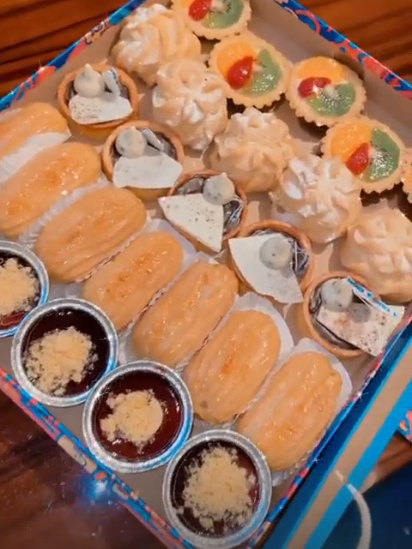 7 Hidangan Ria Ricis dan Teuku Ryan dari lamaran hingga akad nikah